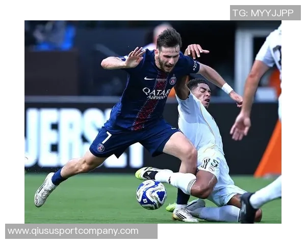 法甲精彩回顾巴黎与摩纳哥双双获胜展现强劲实力